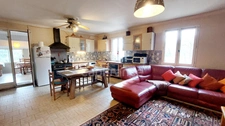 Maison 222m², 8 pièces, 6 chambres, gîte, studio, chambre d'hôte, piscine, terrrain 2737m² à LE BUISSON DE CADOUIN (24)