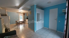 A vendre, Maison de 230m² à Saint-Cyprien avec maison d'habitation et deux gîtes et piscine.