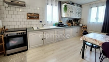 Ensemble immobilier 185m², 3 habitations indépendantes, grange, garage, love room, bonne rentabilité financière.