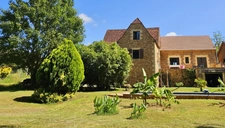 A fully renovated character property with swimming pool, unobstructed views and an exceptional setting in the heart of the Périgord Noir