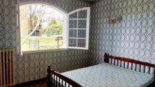 Maison 5 pièces 91 m² avec 3 chambres, sous-sol intégral, 2 garages et fort potentiel à Siorac-en-Périgord, au calme proche Dordogne