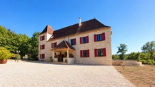  Propriété de caractère de 444 m² avec piscine et 9 012 m² de terrain à Payrac, rendement locatif avec divers possibilités d'acceuil