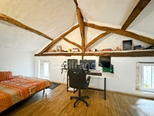 Maison de ville, Villefranche du Périgord, 140m2, totalement rénovée et meublée, cave voutée. Idéal résidence secondaire ou location meublée