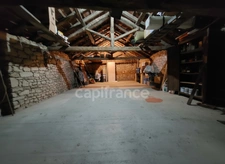A vendre. Ensemble de 250m² à Tursac (24) avec maison d'habitation, gîte, piscine lagon sur près de 1,5 hectares de terrain en partie boisé. possibilité de création d'une auberge. Source. Géothermie