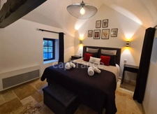 Exceptional stone house – 220 m² renovated – Saint-Cybranet – Fully equipped and furnished – Outbuildings