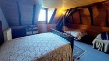 Maison en pierres à Coux et Bigaroque 150m² avec 6 pièces, 3 chambres, 2 garages et atelier, terrain de 5577m², sans vis à vis au coeur de la nature.