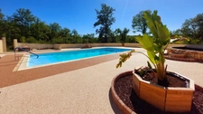  Propriété de caractère de 444 m² avec piscine et 9 012 m² de terrain à Payrac, rendement locatif avec divers possibilités d'acceuil