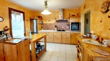 Maison à Sergeac de 151m², 6 pièces, au calme, sans vis à vis, sans travaux avec vue dégagée + garage XXL + chalet.
