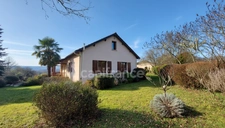 Maison à Sergeac de 151m², 6 pièces, au calme, sans vis à vis, sans travaux avec vue dégagée + garage XXL + chalet.