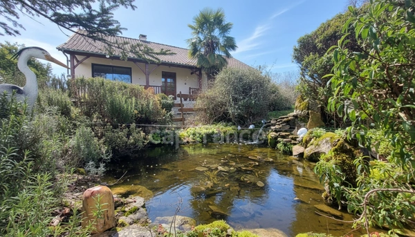 Maison à Sergeac de 151m², 6 pièces, au calme, sans vis à vis, sans travaux avec vue dégagée + garage XXL + chalet.