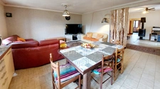 Maison 222m², 8 pièces, 6 chambres, gîte, studio, chambre d'hôte, piscine, terrrain 2737m² à LE BUISSON DE CADOUIN (24)
