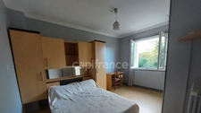 A vendre, Maison de 230m² à Saint-Cyprien avec maison d'habitation et deux gîtes et piscine.