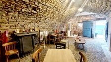 Maison de ville, Villefranche du Périgord, 140m2, totalement rénovée et meublée, cave voutée. Idéal résidence secondaire ou location meublée