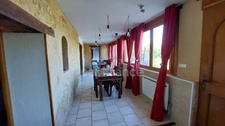 For sale, a 364 m² house surrounded by more than 2.5 hectares of land in Carsac-Aillac with 3 furnished gîtes, a main house and a swimming pool.