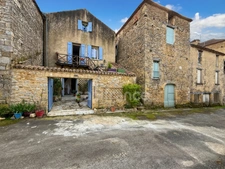 Maison de ville, Villefranche du Périgord, 140m2, totalement rénovée et meublée, cave voutée. Idéal résidence secondaire ou location meublée
