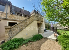 Maison 222m², 8 pièces, 6 chambres, gîte, studio, chambre d'hôte, piscine, terrrain 2737m² à LE BUISSON DE CADOUIN (24)
