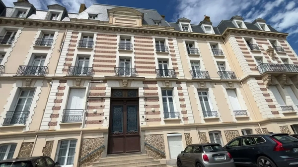 T4 LUMINEUX-LE FRANKLIN-LE SILLON-VUE SUR LES QUAIS-ACCES PLAGE ET INTRA MUROS