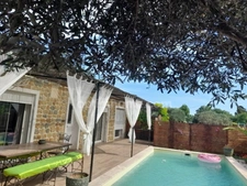 Solliès Pont: grande villa familiale avec T3 indépendant