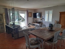 Solliès Pont: grande villa familiale avec T3 indépendant