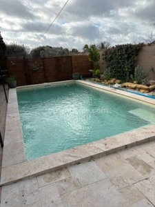 Maison à vendre 4 pièces  (83)
