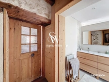 Charming and characterful family home for sale, 11 rooms 