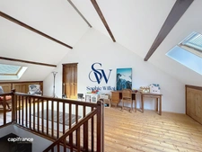 Charming and characterful family home for sale, 11 rooms 