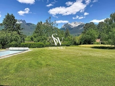 Maison de Famille à vendre 7 pièces - 200 m2 hab. (245 utiles) - plus de 2000m2 terrain prox. Lac - proche de ANNECY (74)