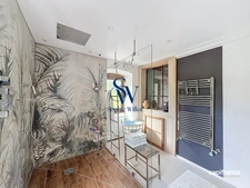 Charming and characterful family home for sale, 11 rooms 