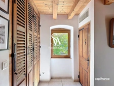 Charming and characterful family home for sale, 11 rooms 