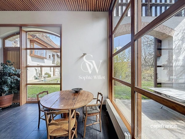 Propriété de Caractère 300m2 hab+ 175m2 bureaux - à vendre 12 pièces (74) -  proche de Annecy