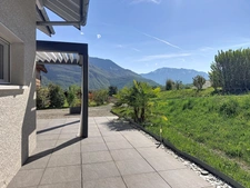 Modern house with mountain views – peaceful setting near Lake Annecy