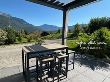 Modern house with mountain views – peaceful setting near Lake Annecy
