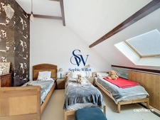 Charming and characterful family home for sale, 11 rooms 
