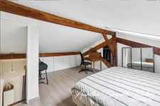Duplex de charme en dernier étage, au cœur de Chaville