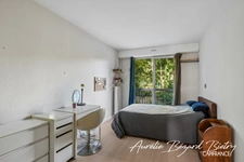 Appartement familial avec deux balcons et vue dégagée
