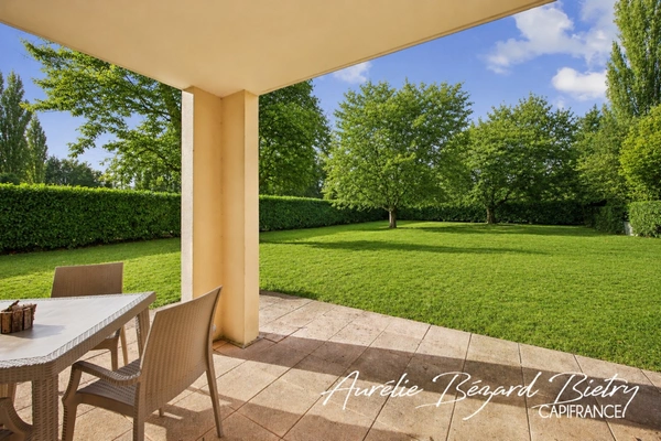 Appartement familial avec jardin en lisière du parc Heller