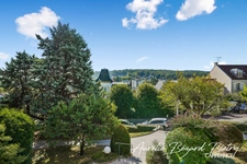 Appartement familial avec deux balcons et vue dégagée