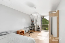 Bright family home close to the city centre 