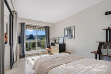 Appartement familial avec deux balcons et vue dégagée