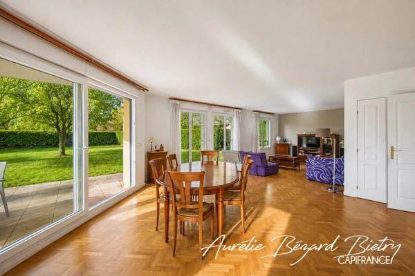 Appartement familial avec jardin en lisière du parc Heller