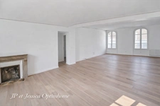 SENLIS — Centre historique – Duplex indépendant, Esprit maison