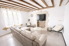 MAISON FAMILIALE AVEC DOUBLE GARAGE ET FORT POTENTIEL – – proche Neuilly-Saint-Front 02
