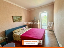 EXCLUSIVITÉ – Maison de village avec jardin intimiste et balcon à Valdurenque