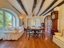 Manoir de caractère avec piscine intérieure, gîte et 11,6 hectares de nature préservée – LACAPELLE CABANAC (46)