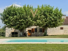TWO HOUSES IN ONE • 10 BEDROOMS • 2 SWIMMING POOLS • UP TO 10 HECTARES SAINT GEORGES (47)