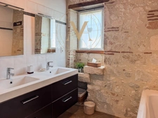 TWO HOUSES IN ONE • 10 BEDROOMS • 2 SWIMMING POOLS • UP TO 10 HECTARES SAINT GEORGES (47)