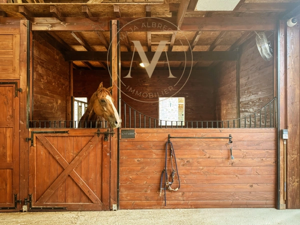 Propriété d’exception où chaque détail a été pensé pour le cheval… et pour ceux qui l’aiment proche de LAPLUME (47)