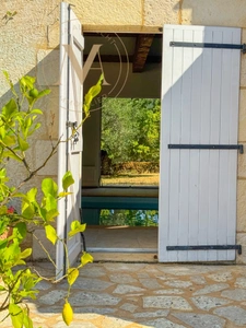 Manoir de caractère avec piscine intérieure, gîte et 11,6 hectares de nature préservée – LACAPELLE CABANAC (46)