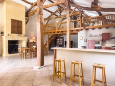 TWO HOUSES IN ONE • 10 BEDROOMS • 2 SWIMMING POOLS • UP TO 10 HECTARES SAINT GEORGES (47)
