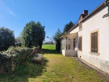 Maison de campagne à vendre 4 pièces AINAY LE CHATEAU (03 ALLIER )